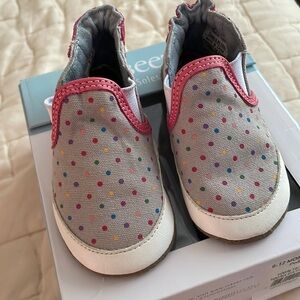 Robeez shoes, 6-12 mo. Like new!!